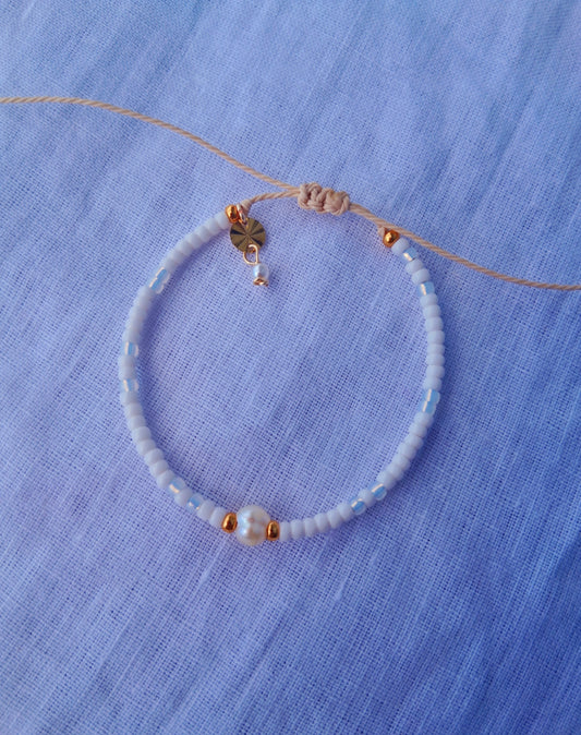 White Tide Pearl Bracelet
